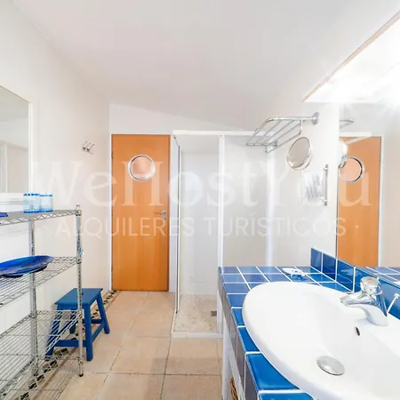 Wehostyou - Belle Maison Roses, Mas Bosca 12 *