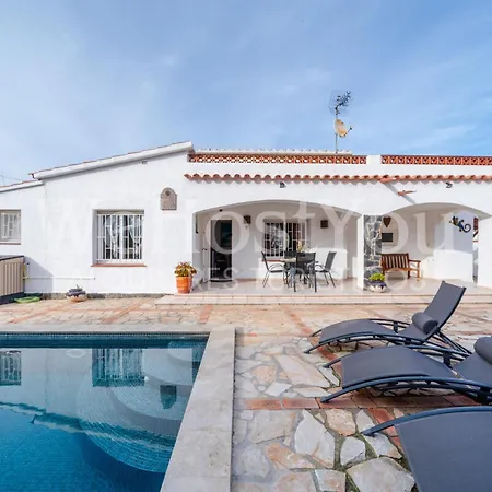 Wehostyou - Belle Maison Roses, Mas Bosca 12 Holiday home