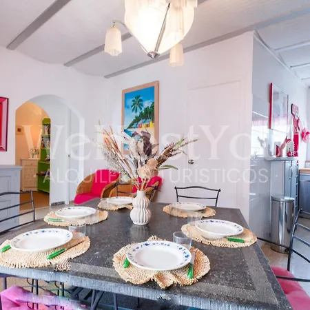 Wehostyou - Belle Maison Roses, Mas Bosca 12 Holiday home
