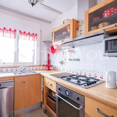 Wehostyou - Belle Maison Roses, Mas Bosca 12 * Roses